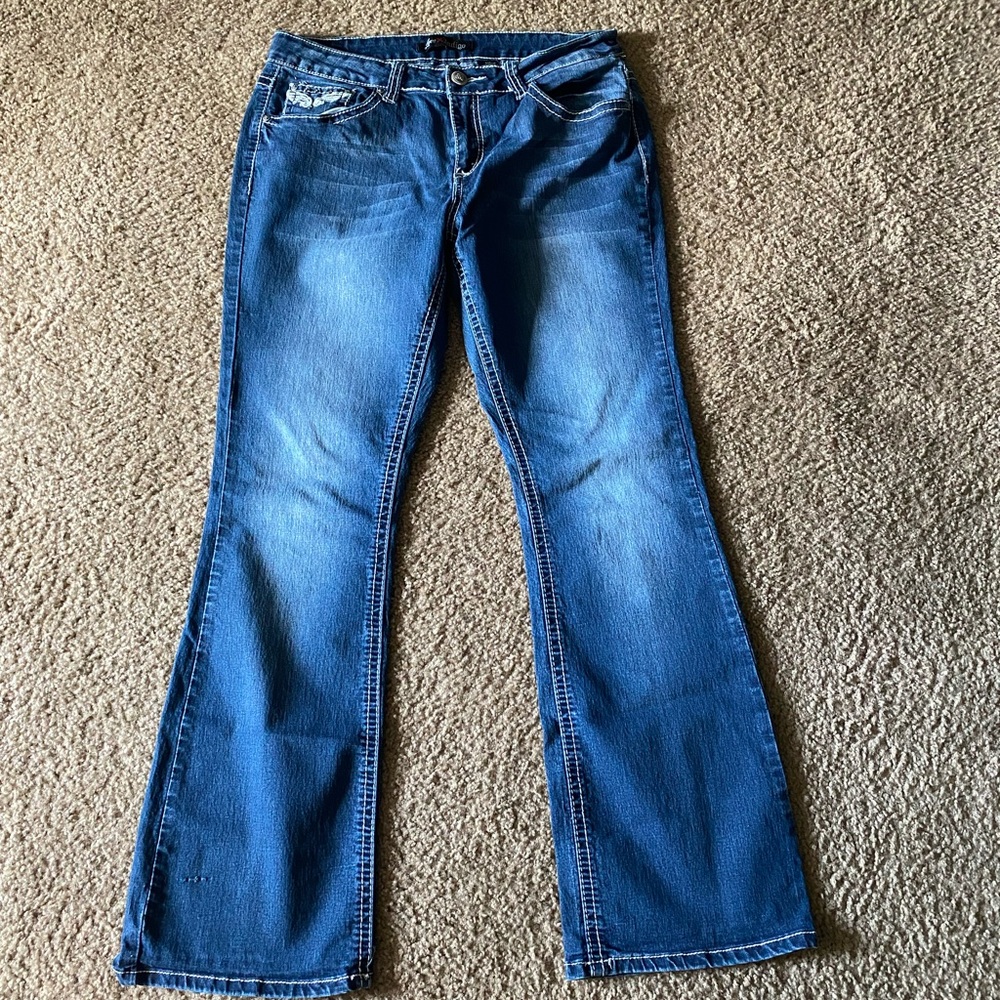 Women’s jeans.